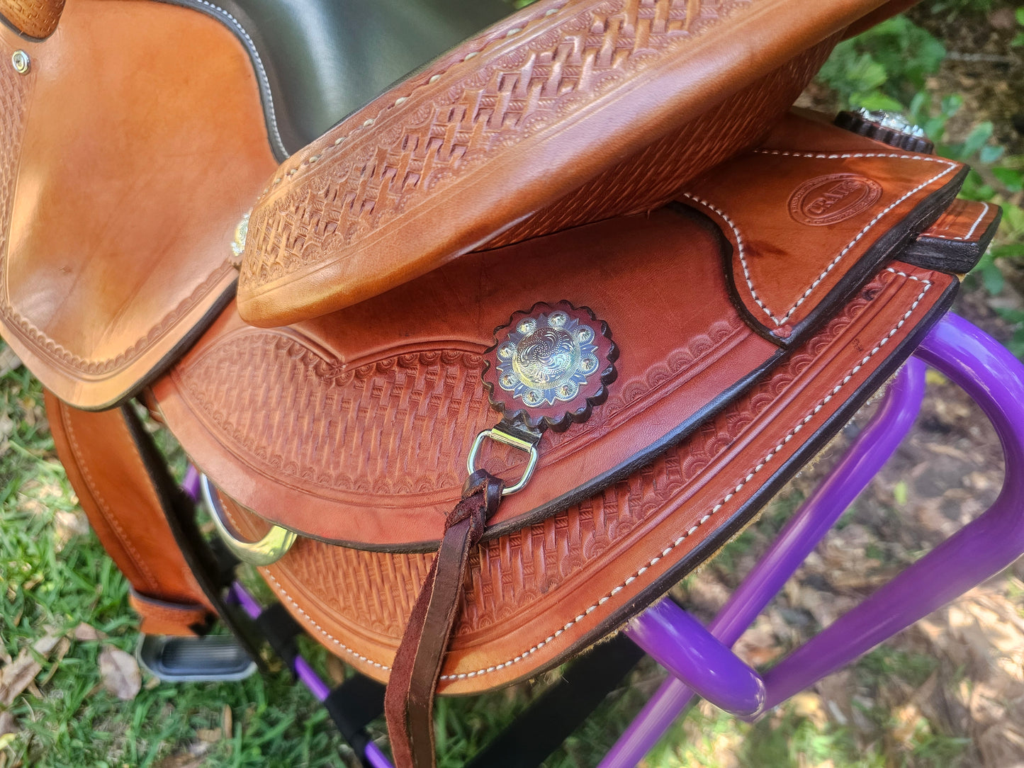 15" Crates Lightweight Round Skirt Trail Saddle used