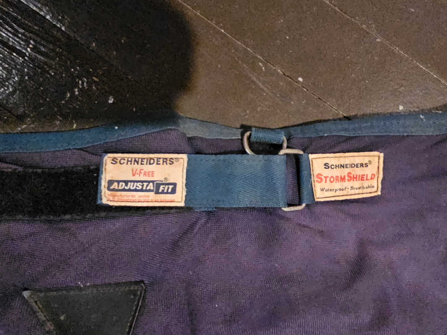 81" Schneider's V-free adjustable neck Winter blanket