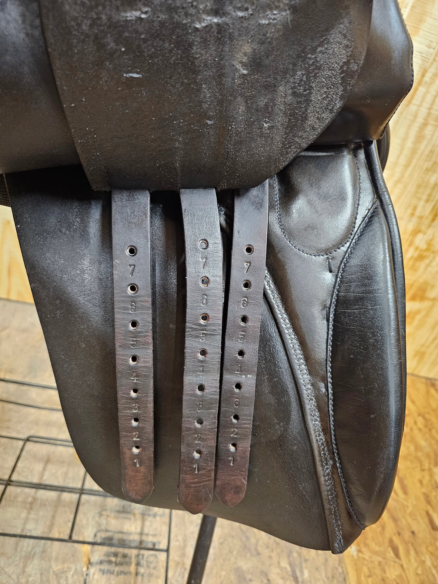 18" Stübben Dressage Saddle wide tree