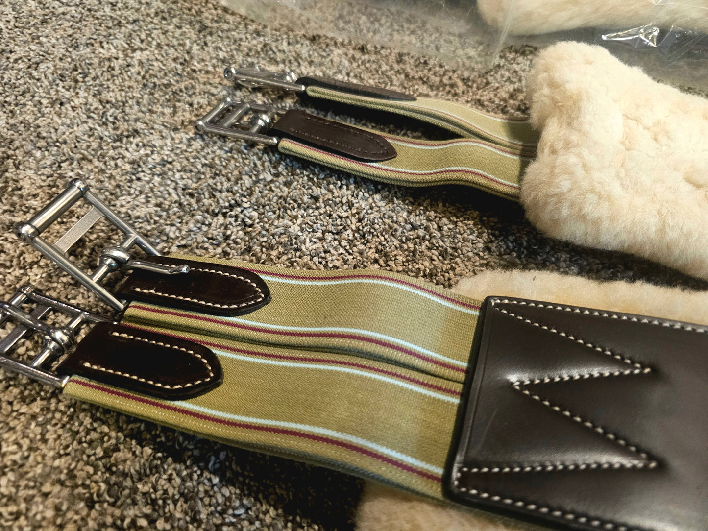 NWT 56" Joseph Sterling Removable Sheepskin Lined English Girth