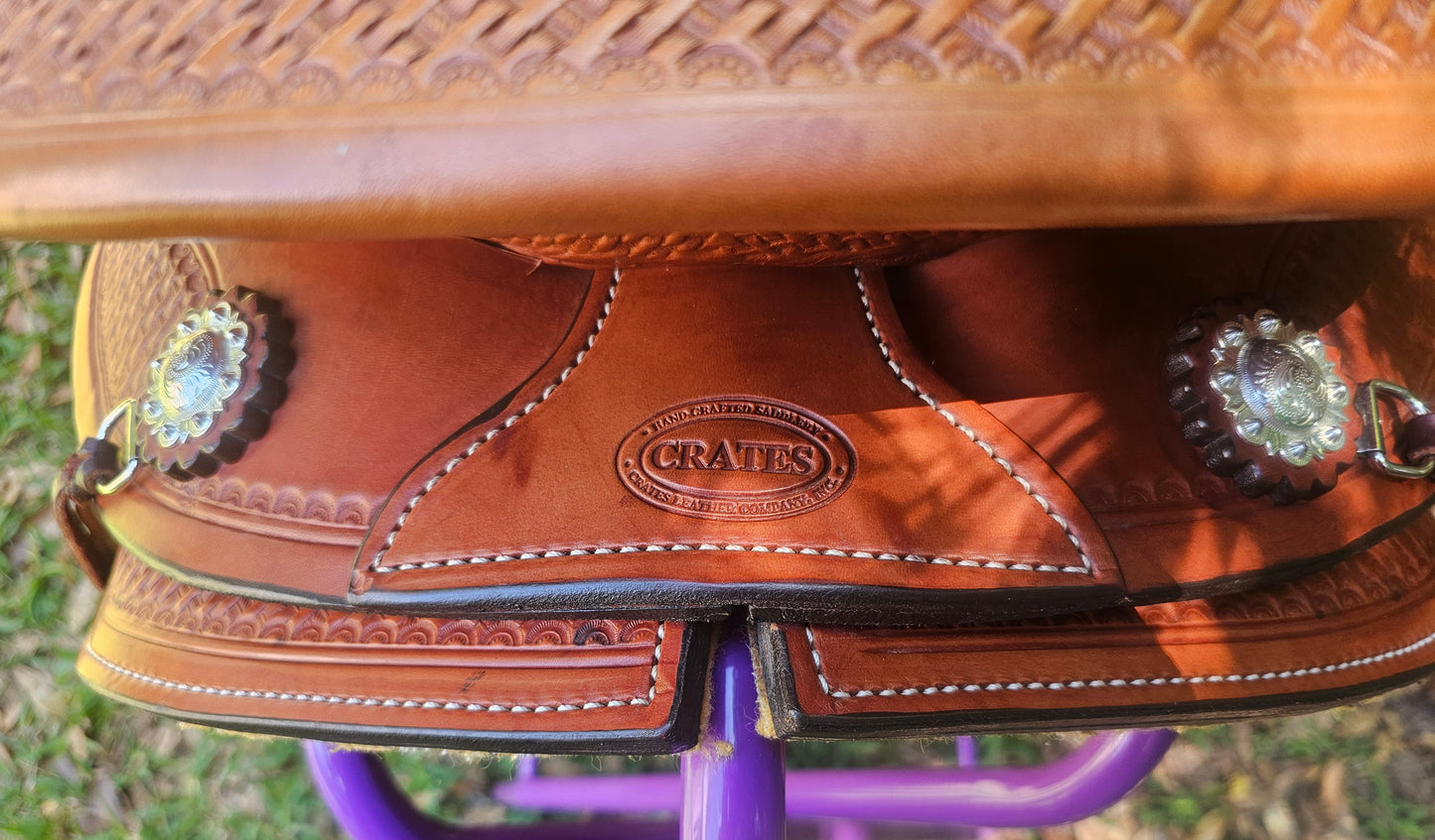 15" Crates Lightweight Round Skirt Trail Saddle used