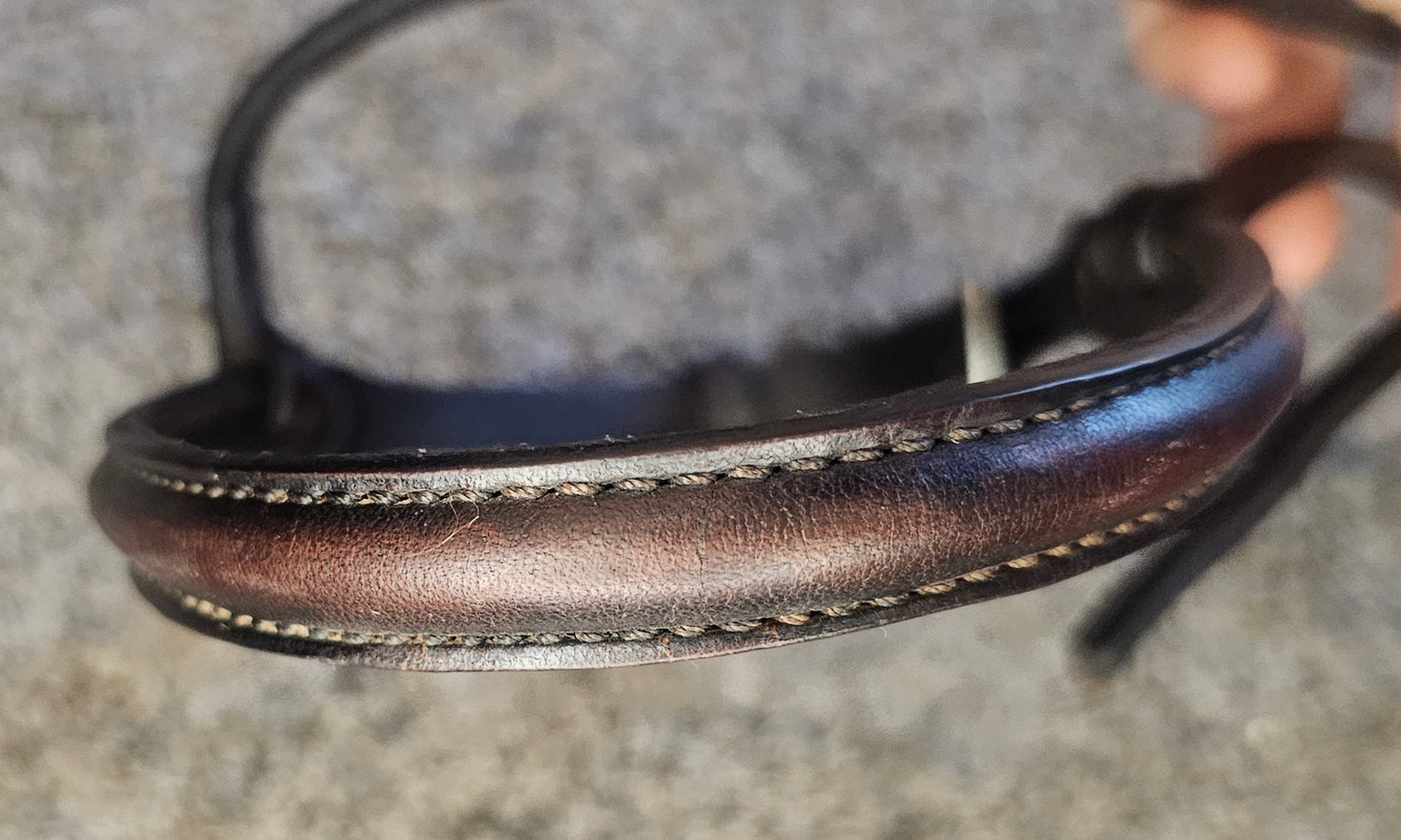 Cob size cavesson used, soft leather