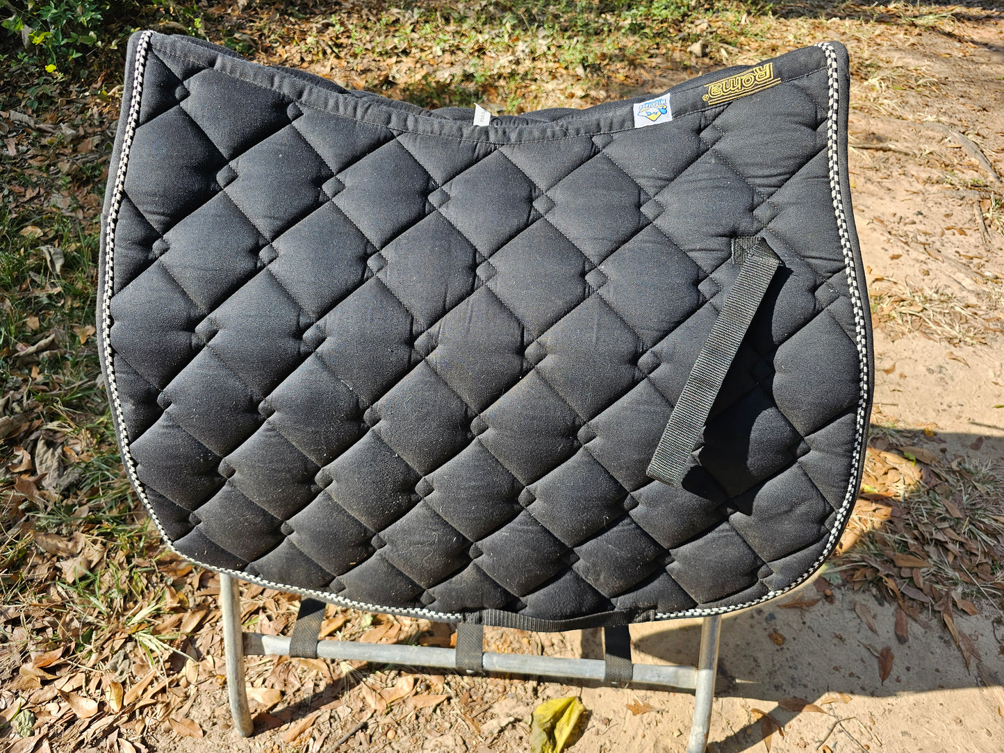 Black Roma Easy-Wick Dressage pad