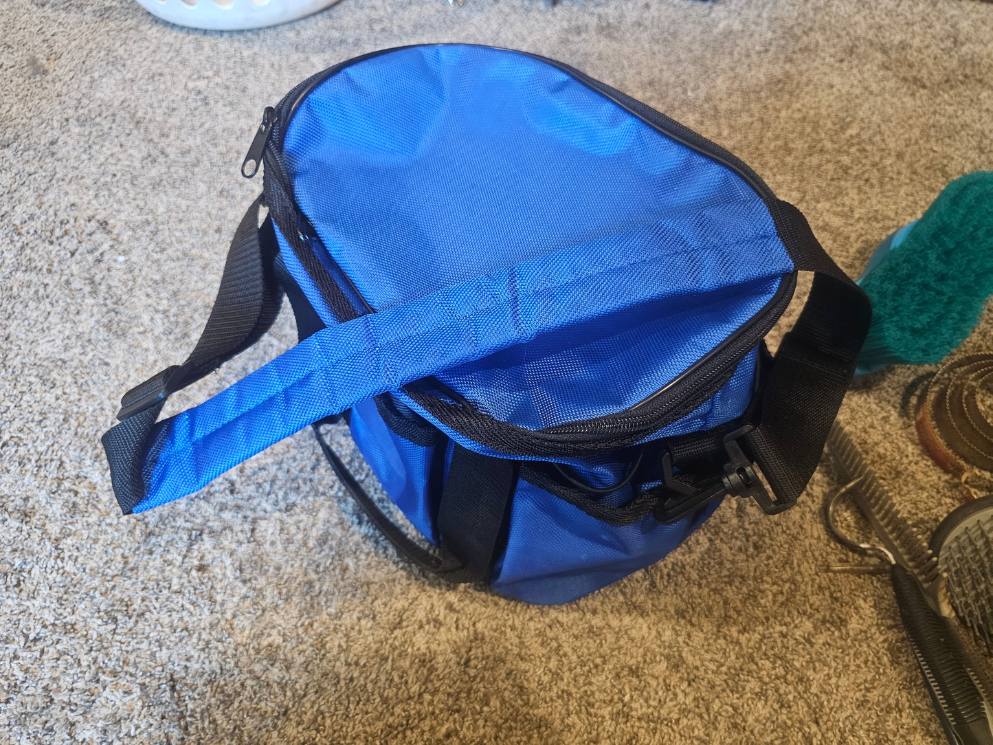 Grooming Kit with Sling Tote