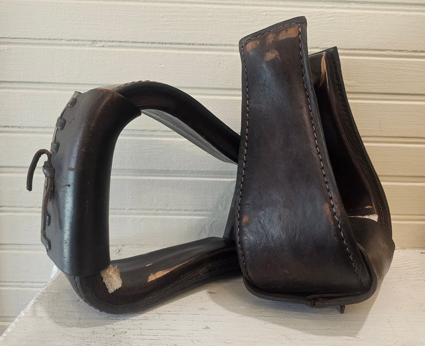 Western Stirrups dark brown used