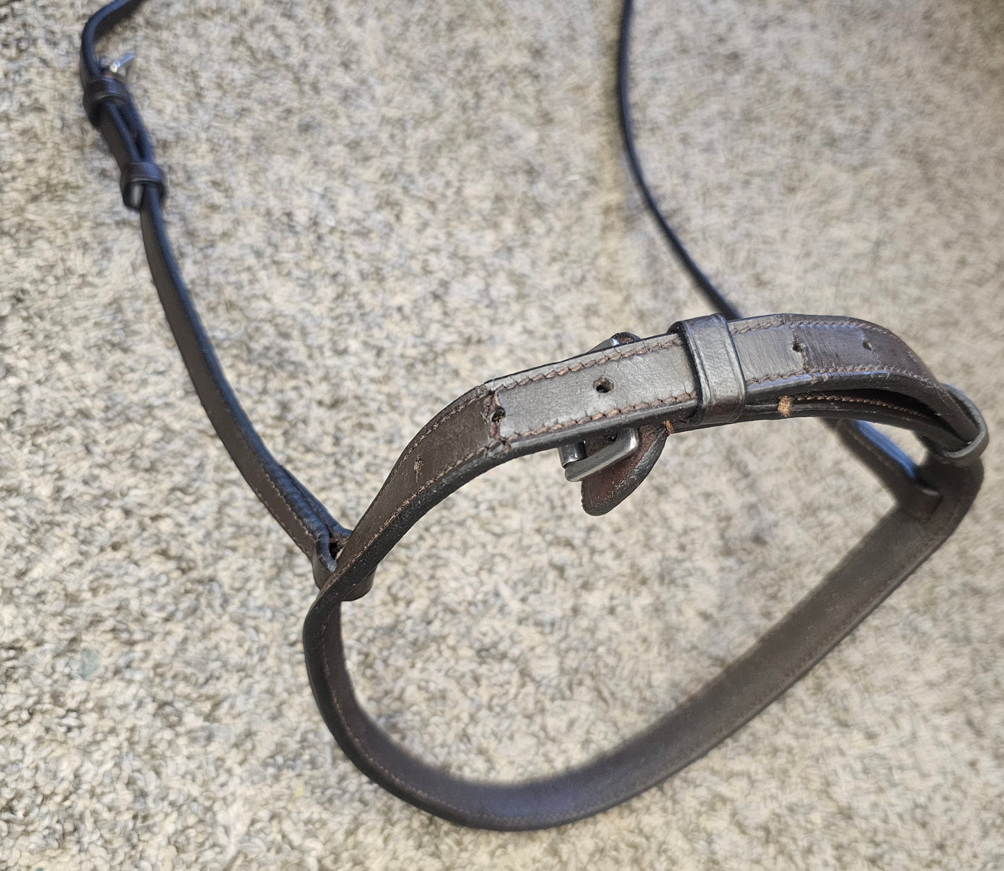 Warmblood cavesson square raised used