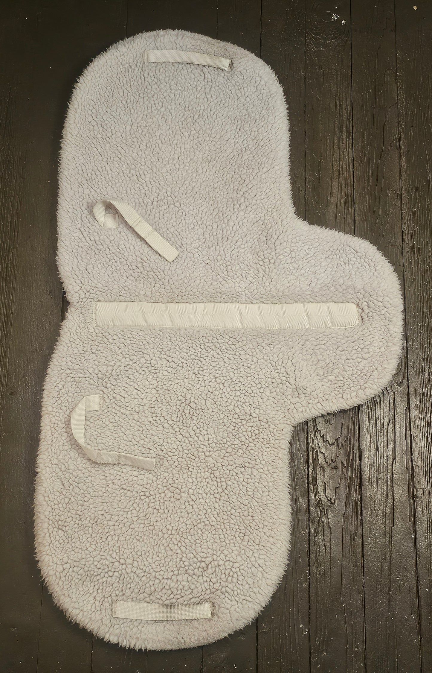 Fitted saddle pad sheepskin white used