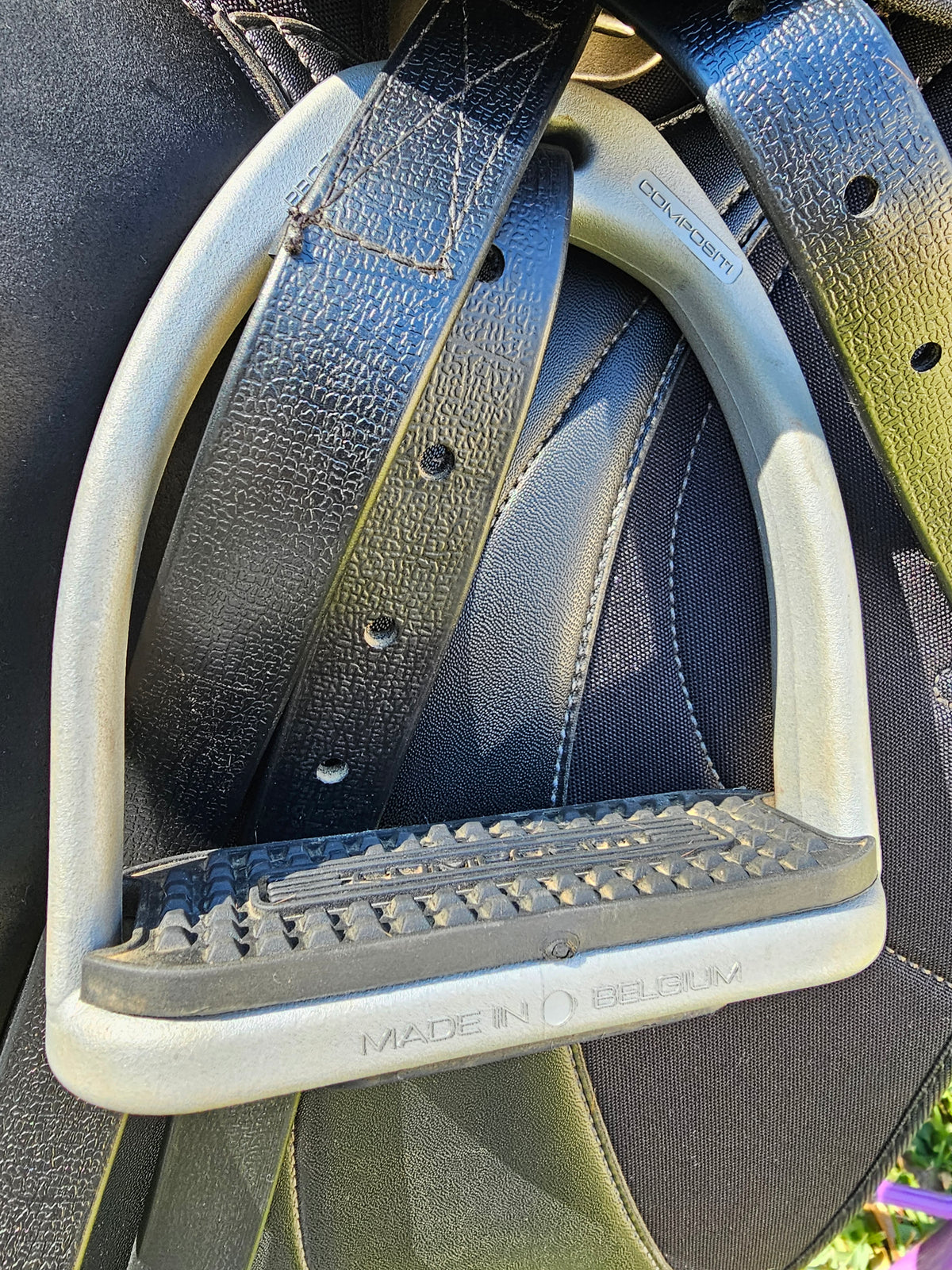 16" Wintec Lite AP Hart English AP Saddle