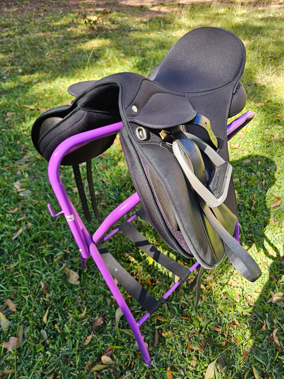 16" Wintec Lite AP Hart English AP Saddle