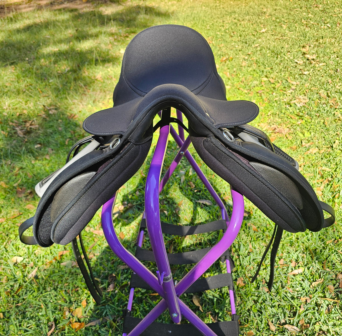 16" Wintec Lite AP Hart English AP Saddle