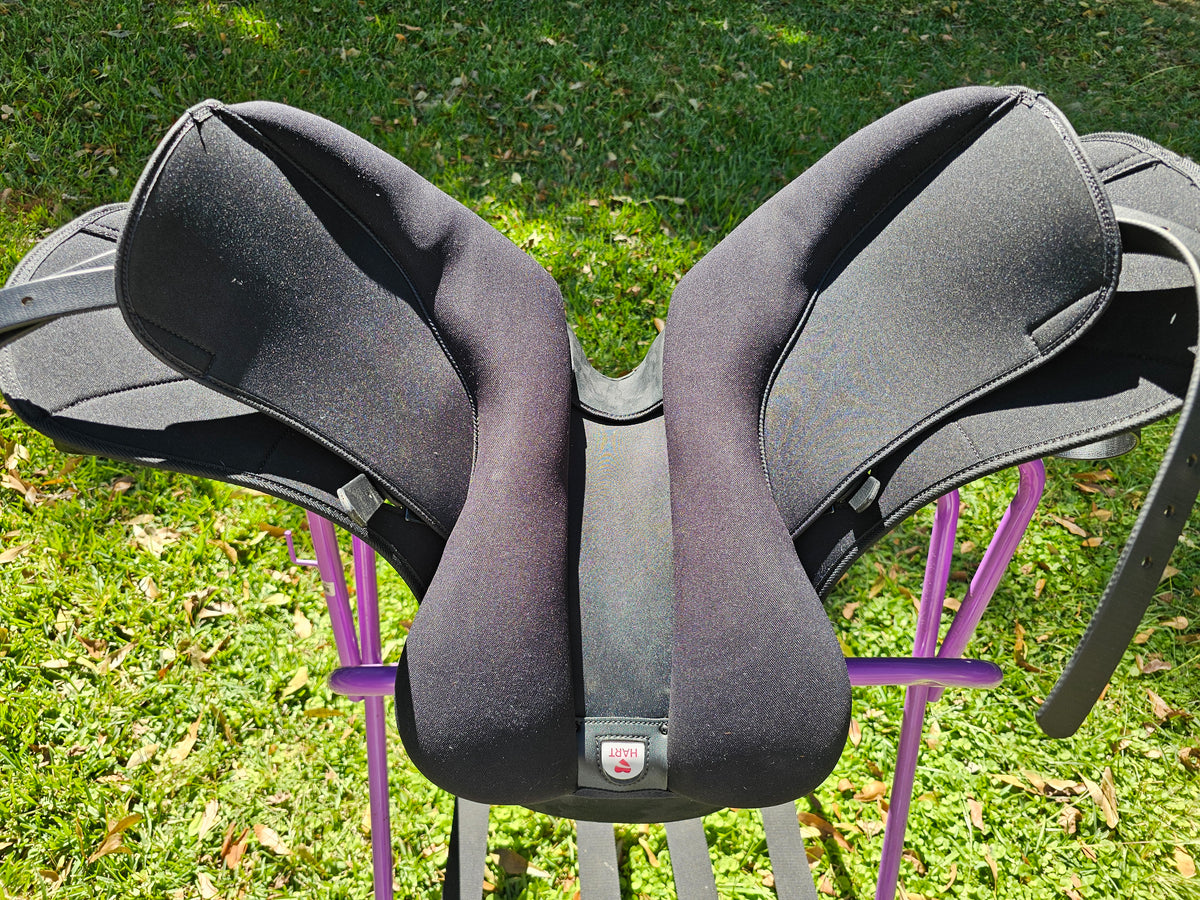 16" Wintec Lite AP Hart English AP Saddle