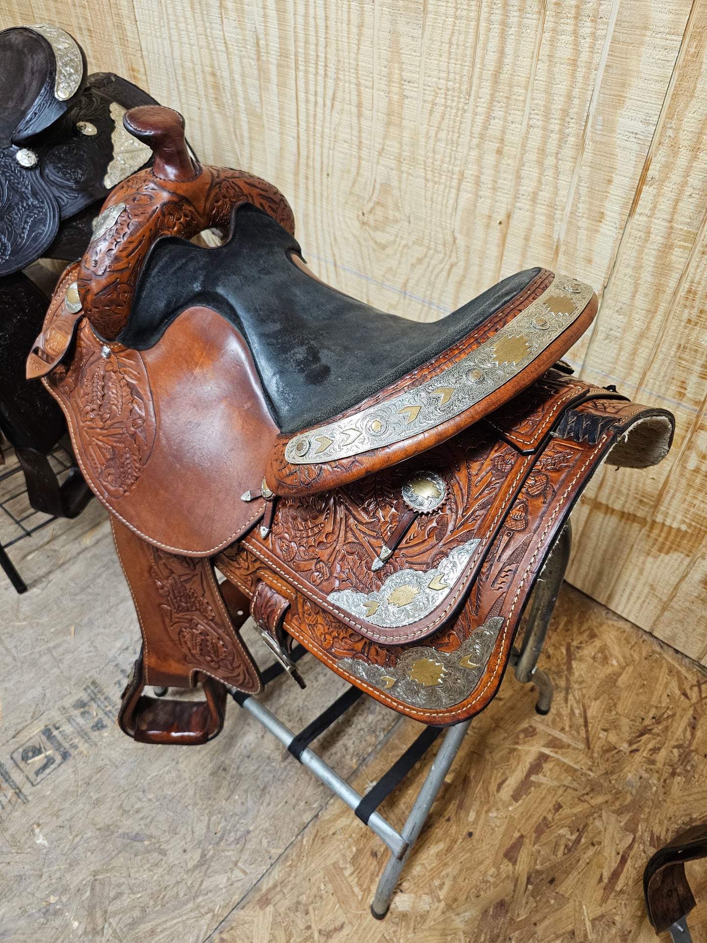 16" Silver Royal Show Saddle