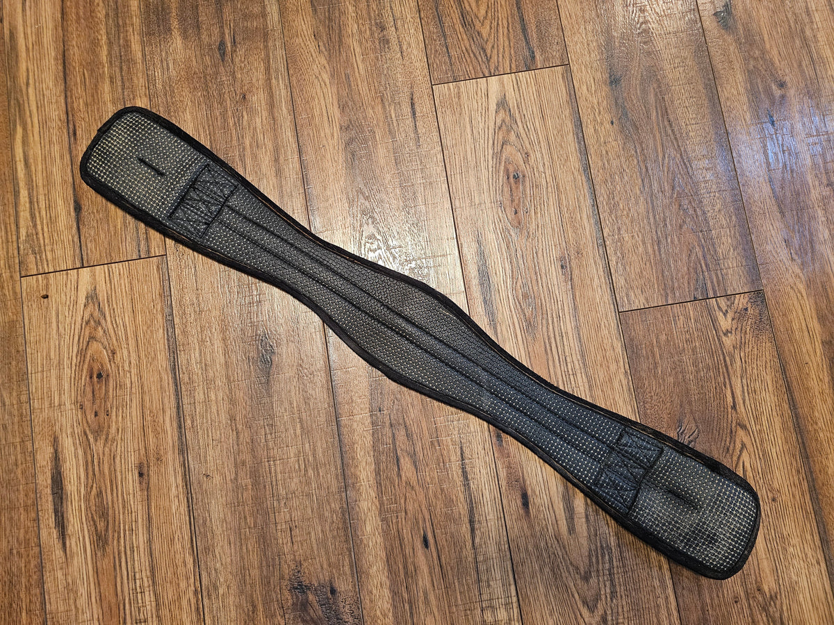 30" Horze dressage girth used