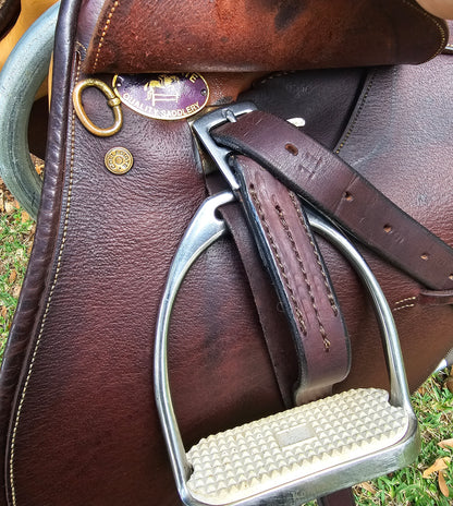 16.5" Collegiate Close Contact Hunt/Jump Saddle