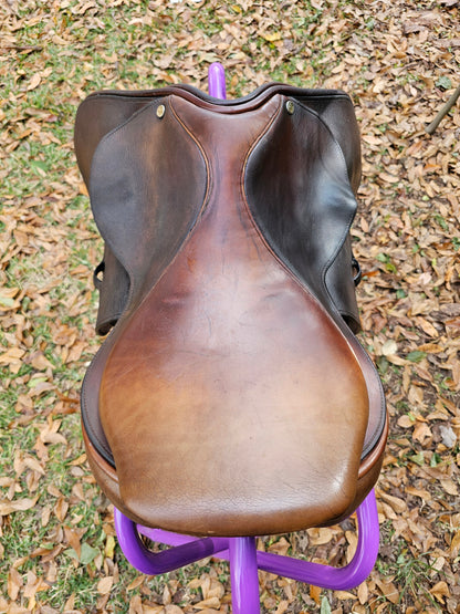 17" County Stabilizer Close Contact Hunt Seat used