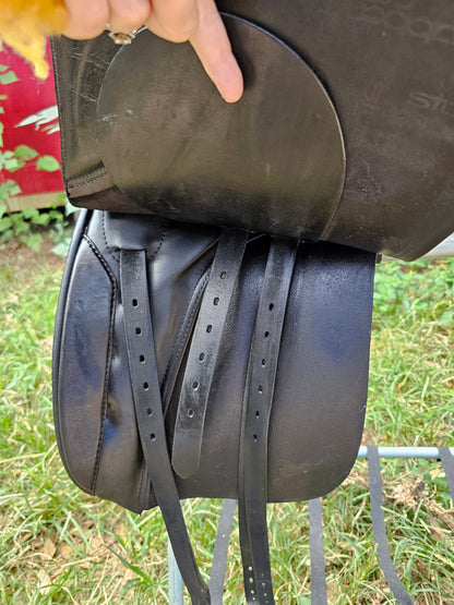 18" Stübben Tristan Dressage Saddle black