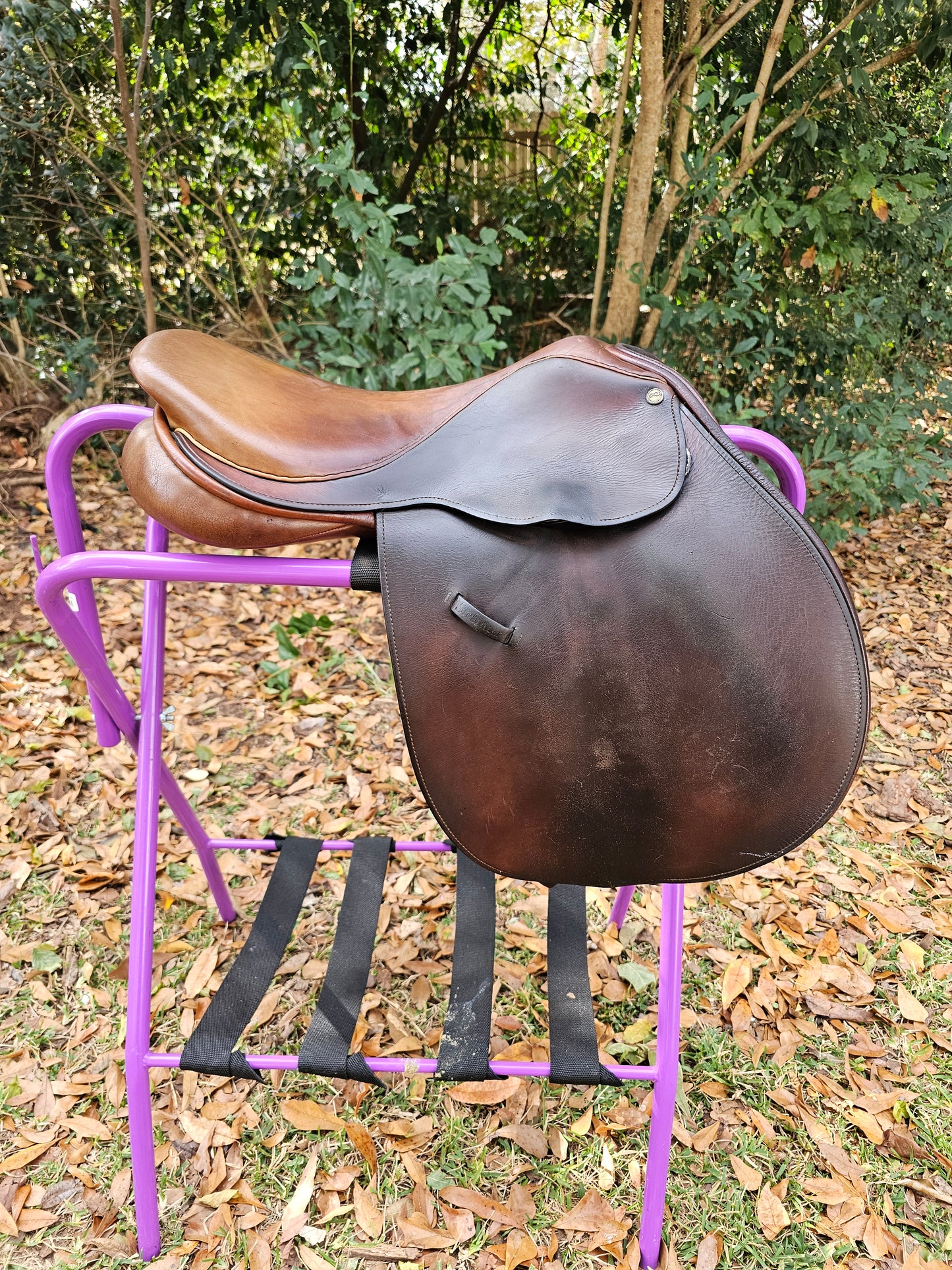 17" County Stabilizer Close Contact Hunt Seat used