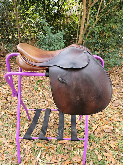 17" County Stabilizer Close Contact Hunt Seat used