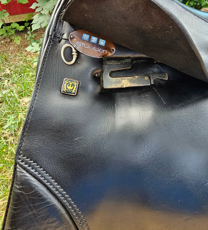 18" Stübben Tristan Dressage Saddle black