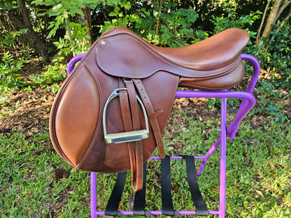 17.5" Collegiate Convertible Close Contact Saddle