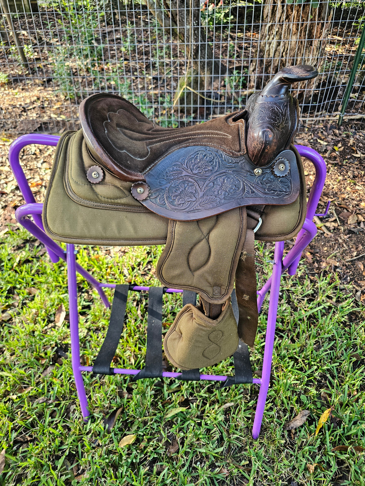 12" Bighorn 226 Western Pony saddle used