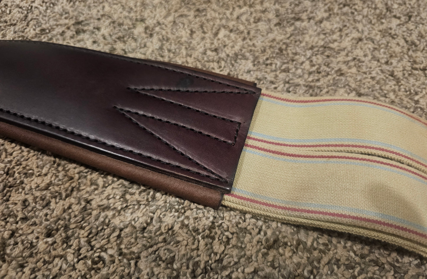54" English contoured leather girth used like new