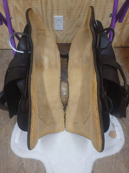 15" Rocking R Reining Saddle FQHB used