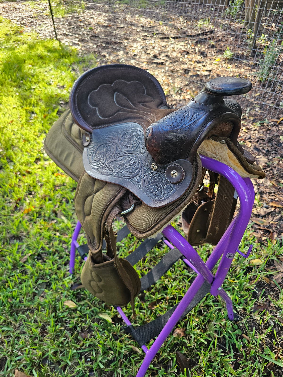 12" Bighorn 226 Western Pony saddle used
