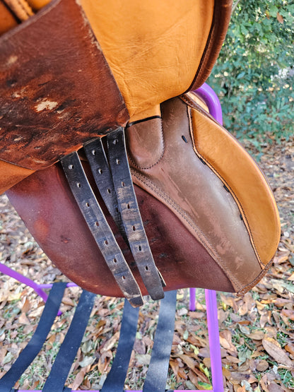 17" BT Crump All Purpose Saddle used