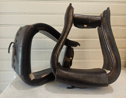 Western Stirrups dark brown used
