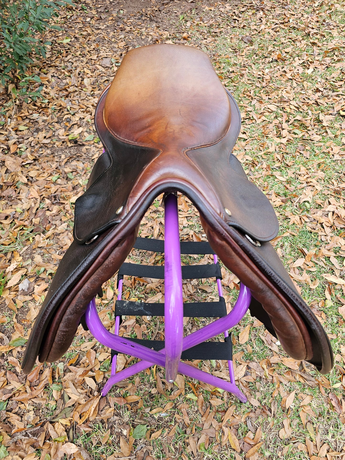 17" County Stabilizer Close Contact Hunt Seat used