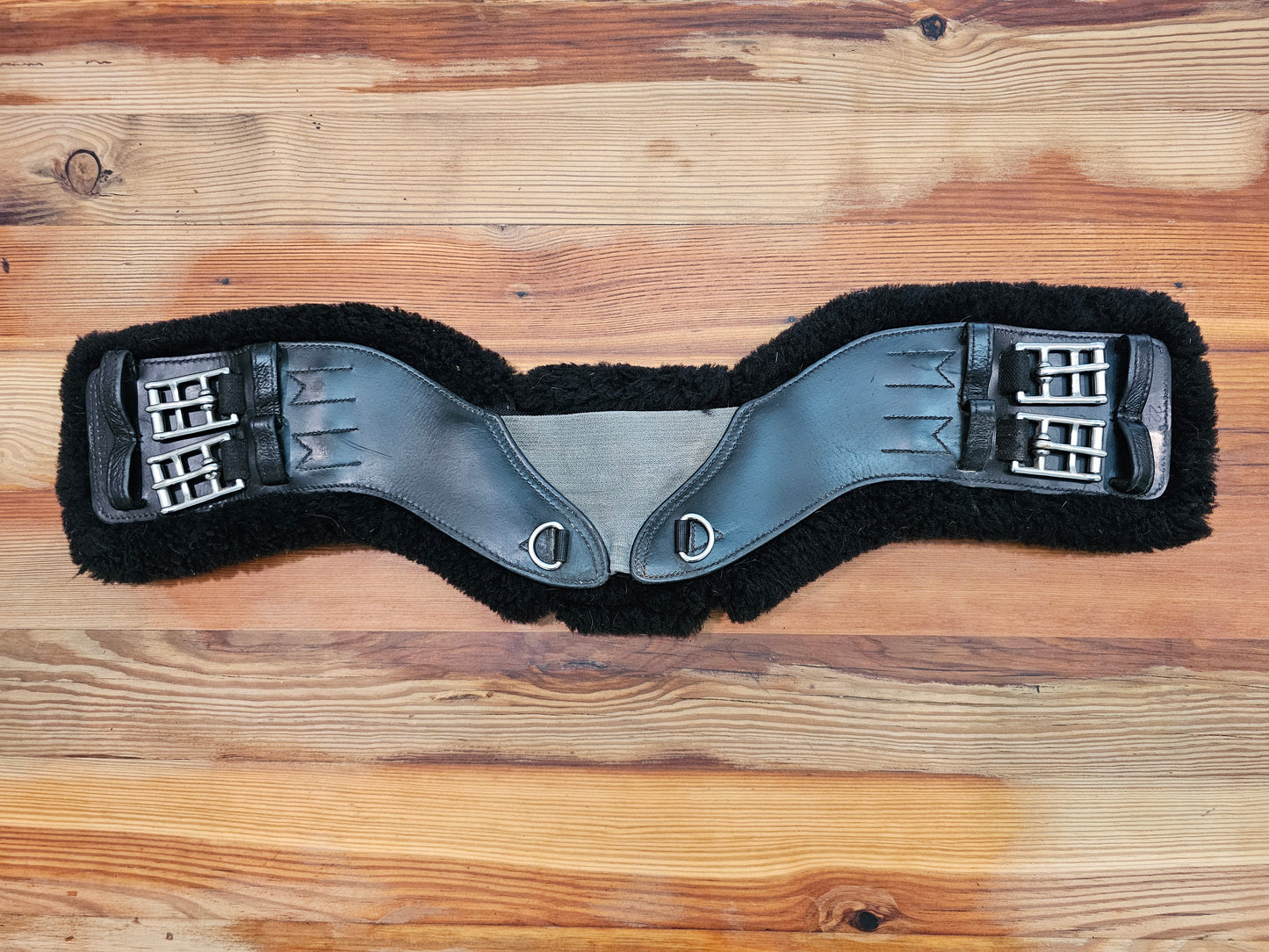 22" Total Saddle Fit Stretch Tech Dressage Girth