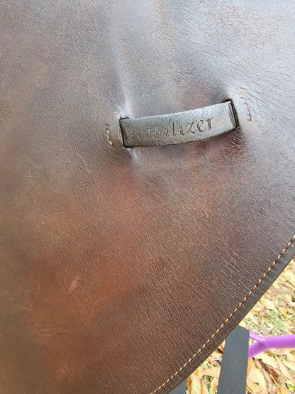 17" County Stabilizer Close Contact Hunt Seat used