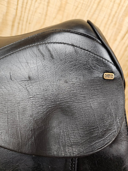 18" Stübben Dressage Saddle wide tree