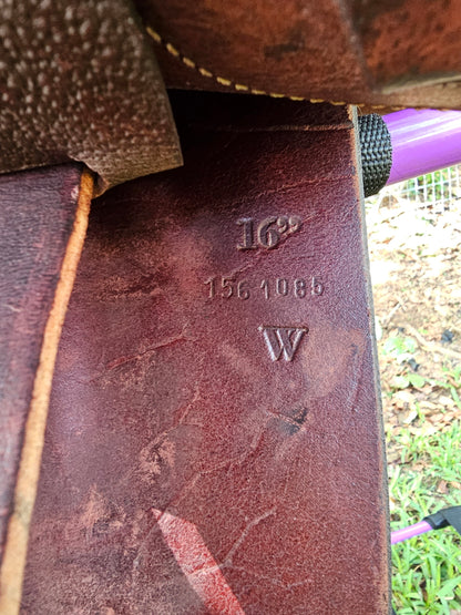 16" Pinnacle English Saddle wide tree