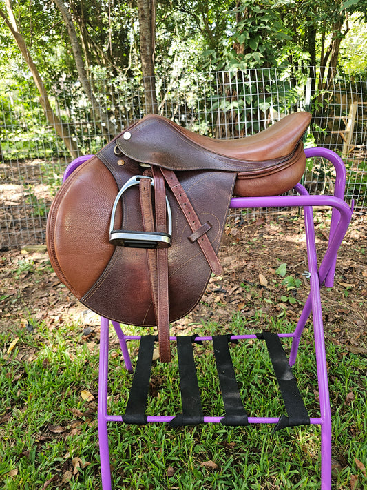 16" Pinnacle English Saddle wide tree