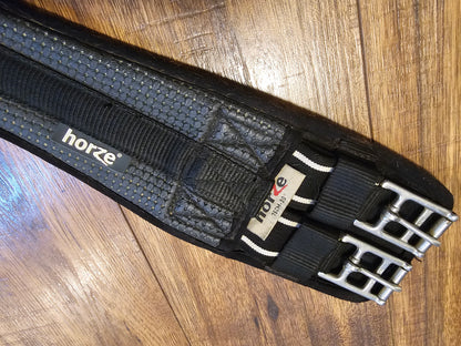 30" Horze dressage girth used