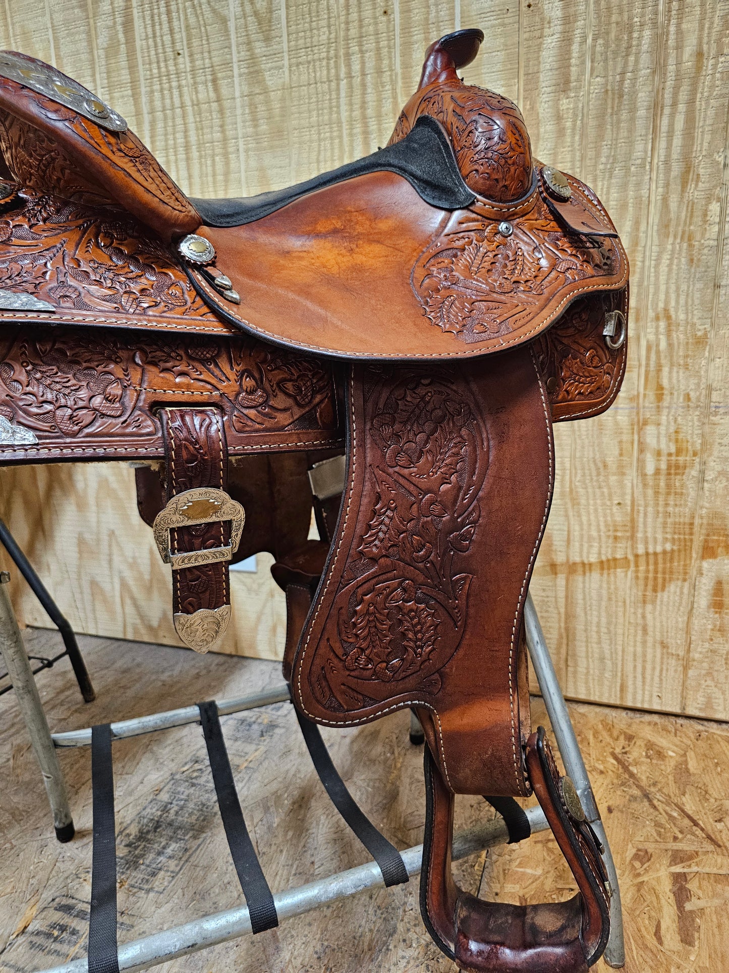 16" Silver Royal Show Saddle