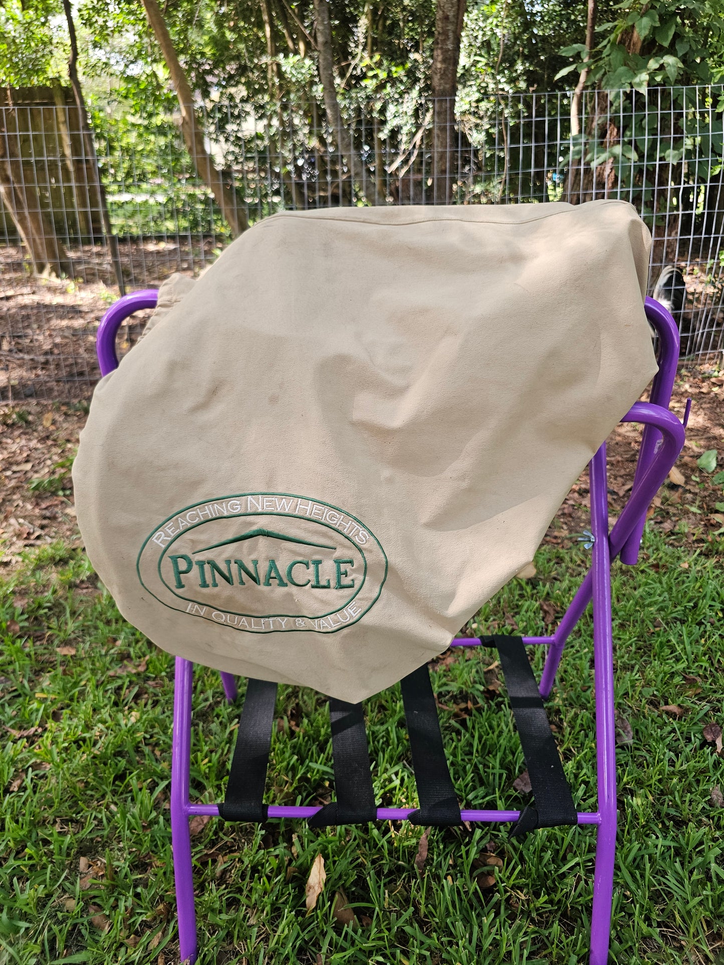 16" Pinnacle English Saddle wide tree
