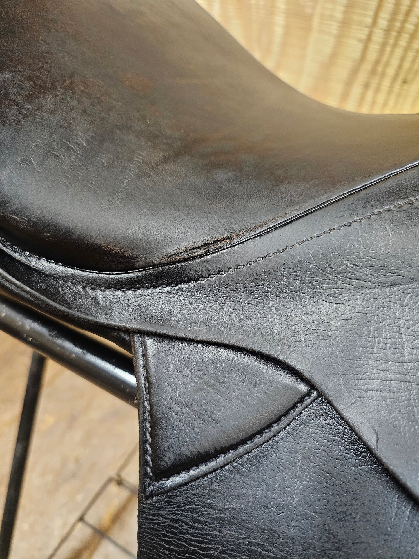 18" Stübben Dressage Saddle wide tree