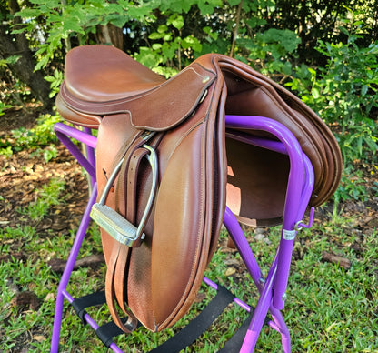 17.5" Collegiate Convertible Close Contact Saddle